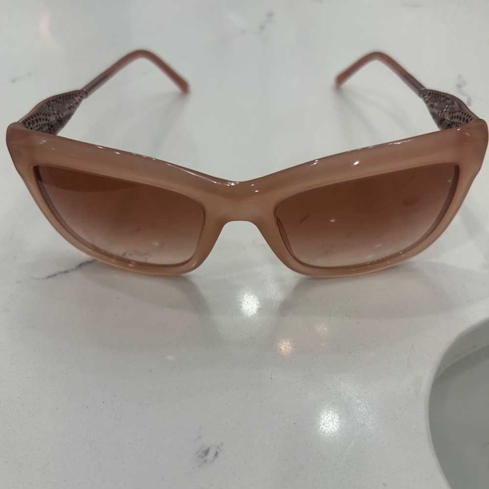 Burberry Women's Pink Sunglasses, Excellent Pre-Loved - Picture 3 of 11
